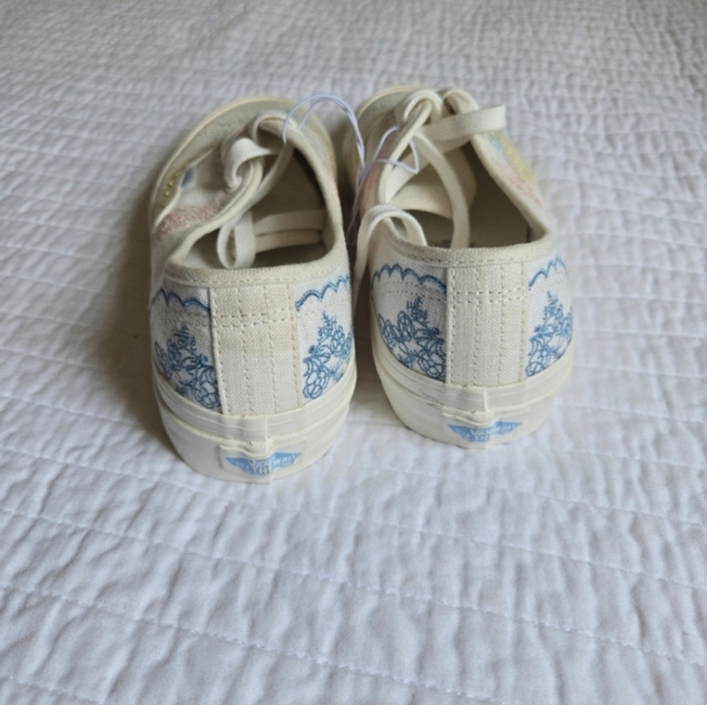 Vans Era Embroidered Floral White Women 8.5 New No Box 022026 - Picture 6 of 8